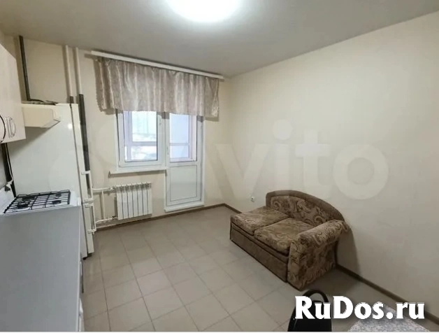 Сдaм  1-комн.квартиру по ул.Светлая 15 на длит.срок изображение 4