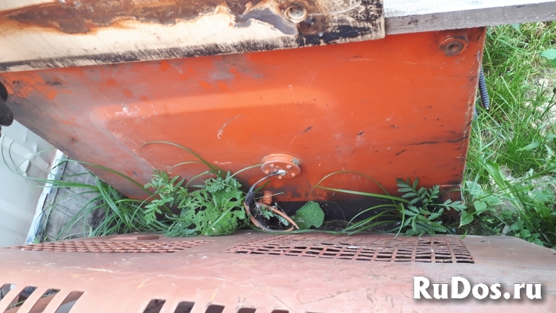 бак топливный хитачи фотка