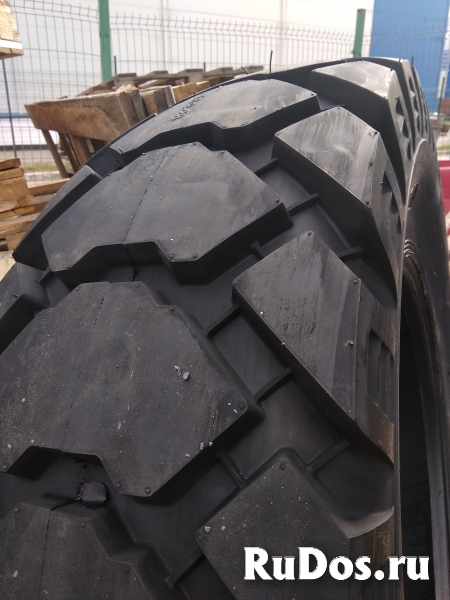 Шины 16.9-28 16PR QH608 SUPERGUIDER на экскаватор фотка