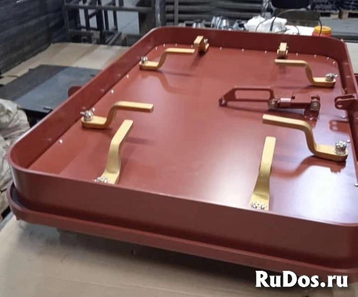 Люк судовой задраивание ручками   плоское полотно изображение 5