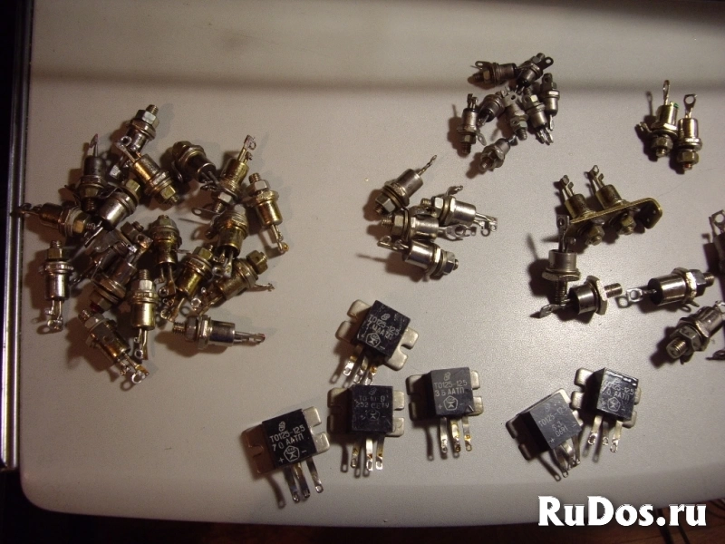 Тиристоры.  Оптроны.  Симисторы.  Диоды.  Стабилитроны.  Динисторы.  Варикап. изображение 4