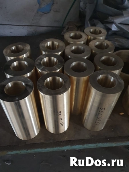 Втулка бронзовая фото