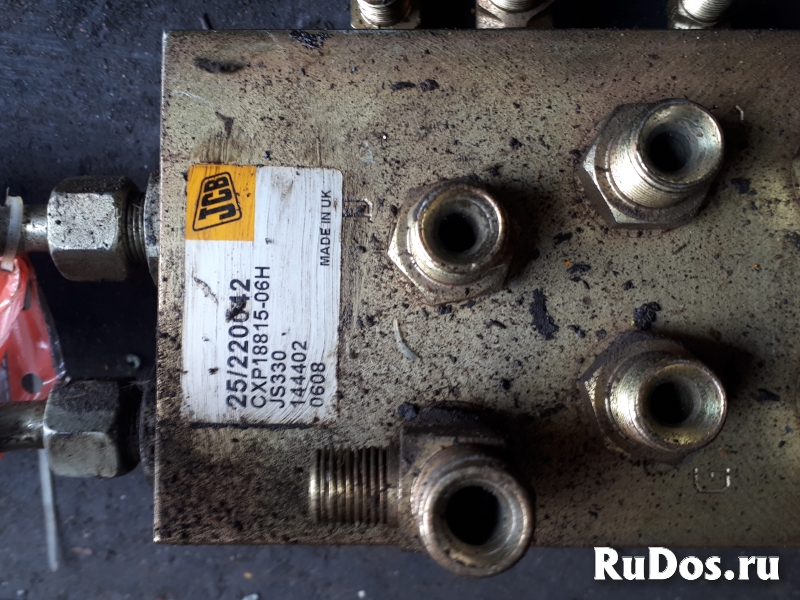 Клапан JCB 25/220042 фотка