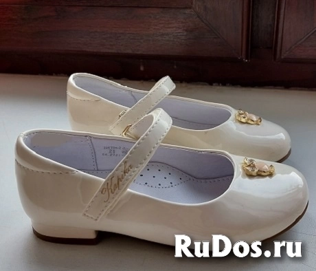 Детские туфли Kapika лакированные. изображение 3