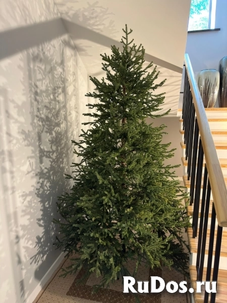ЁЛКА ИСКУССТВЕННАЯ НОВОГОДНЯЯ фото