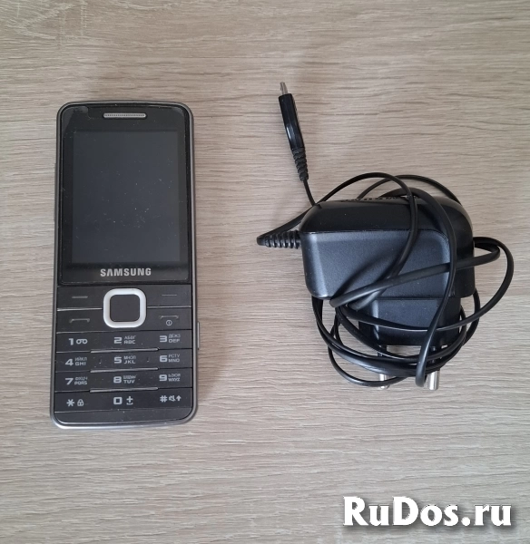 Продам телефон Samsung GT-S5610 фото