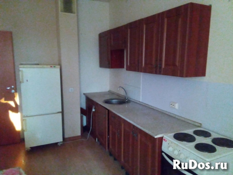 Сдам большую однокомнатную квартиру в новом доме. изображение 7