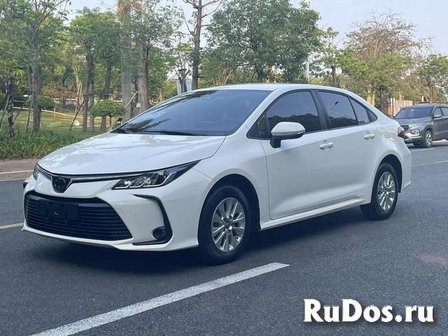 Toyota Corolla 2021 года фото