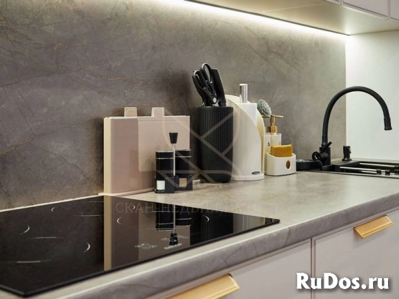 Продам 4 комнатную квартиру 130 м2 изображение 3