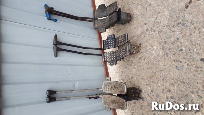 б/у запчасти оригинальные JCB HITACHI фото