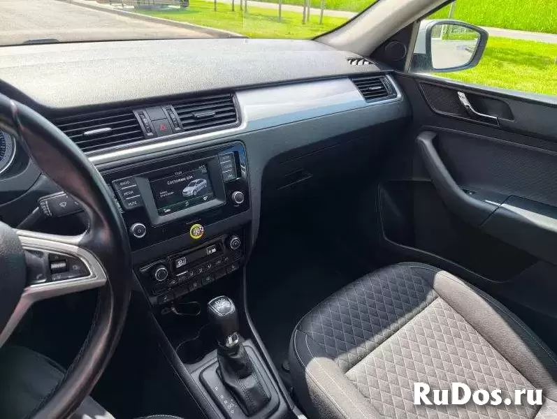 Продам автомобиль SKODA RAPID 2016 г.в. изображение 6