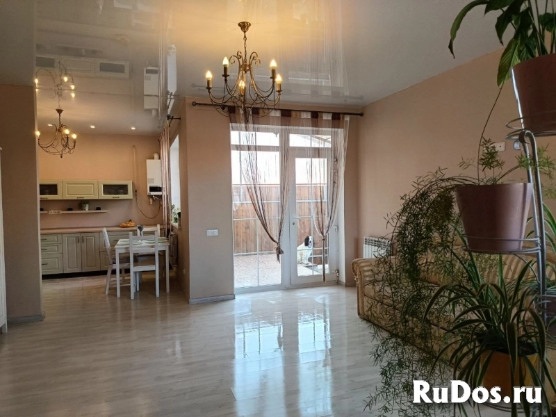 В продаже уютный и тёплый двухэтажный дом изображение 3