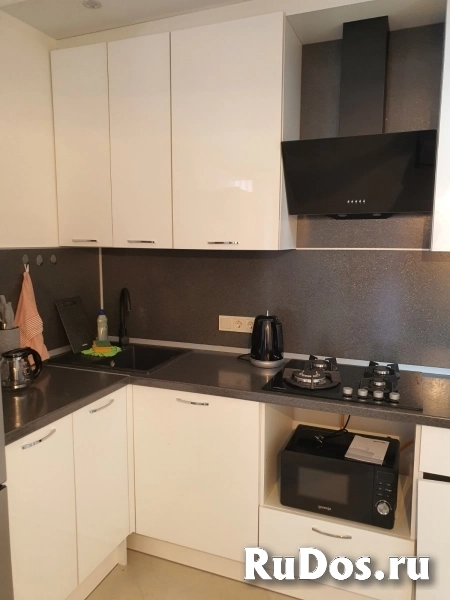 2-комн. квартира в Сочи. изображение 3