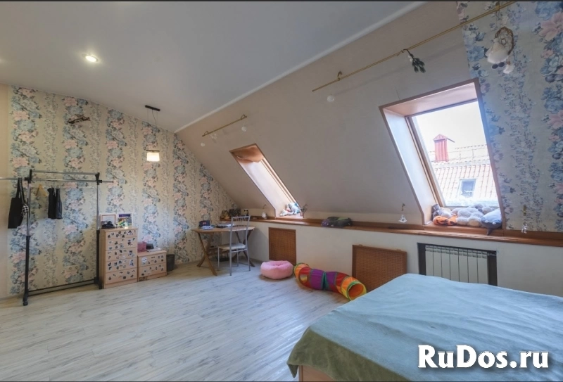 Коттедж 272 м² на участке 4 сот. изображение 9