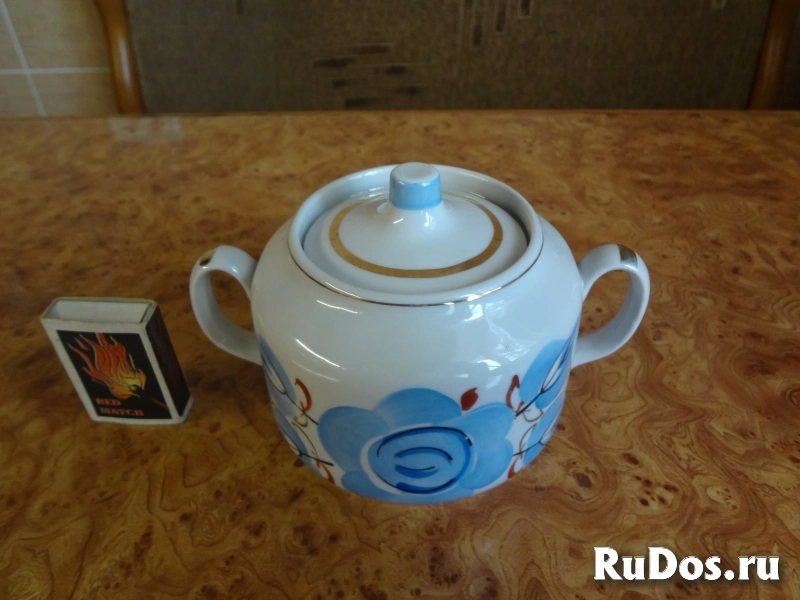 Сахарница фарфоровая фотка