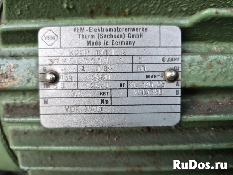 электродвигатель 3.0 кВт 2850 об/мин лапы VEM(KPER100L2) 4/5.5/ фотка
