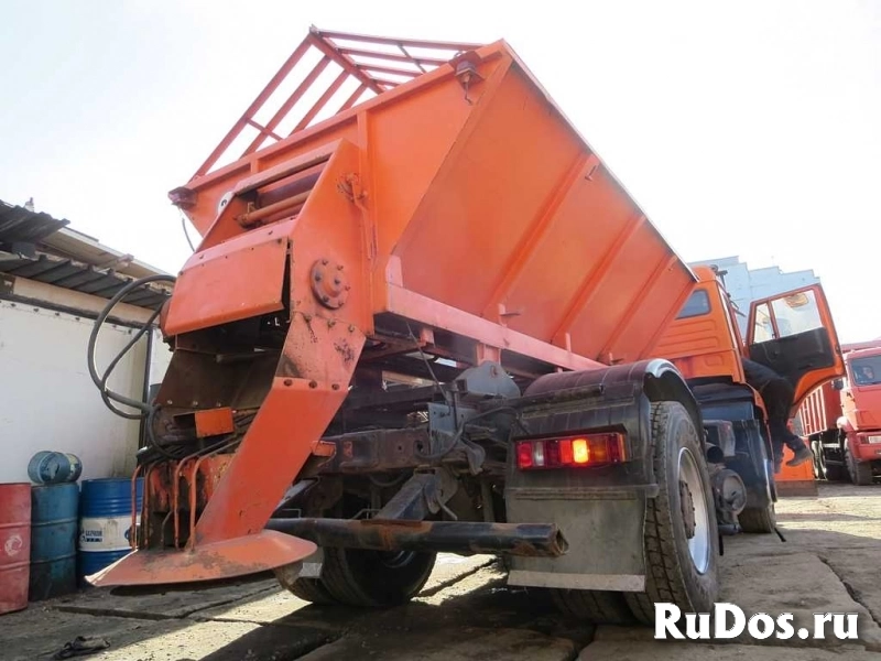 Коммунальная КО-829Д на базе КАМАЗа 53605 2013 г, отл. сост изображение 5