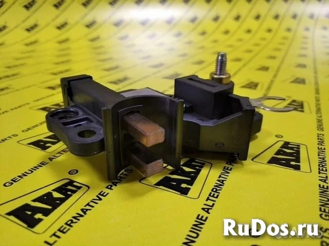 Регулятор напряжения генератора JCB 16915735 изображение 3