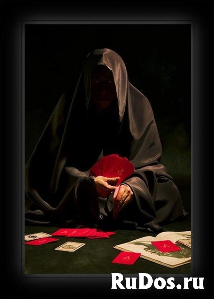 Таро, хиромантия,кости, руны фото