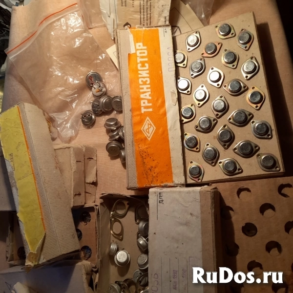 Транзисторы  СССР   Новые. изображение 12