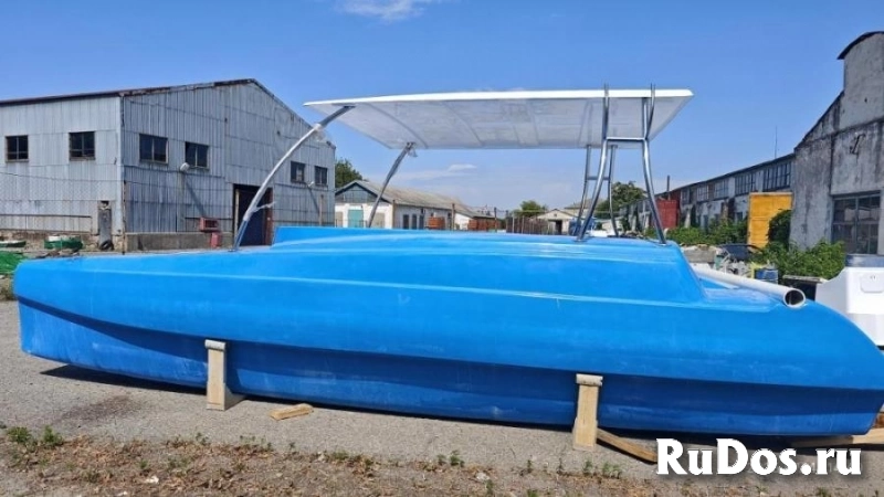 Пластиковый прогулочный катамаран Кайман-800 изображение 5