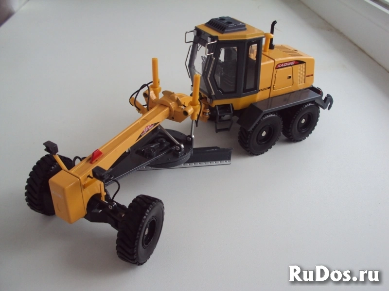 Автогрейдер kaidiwei фотка