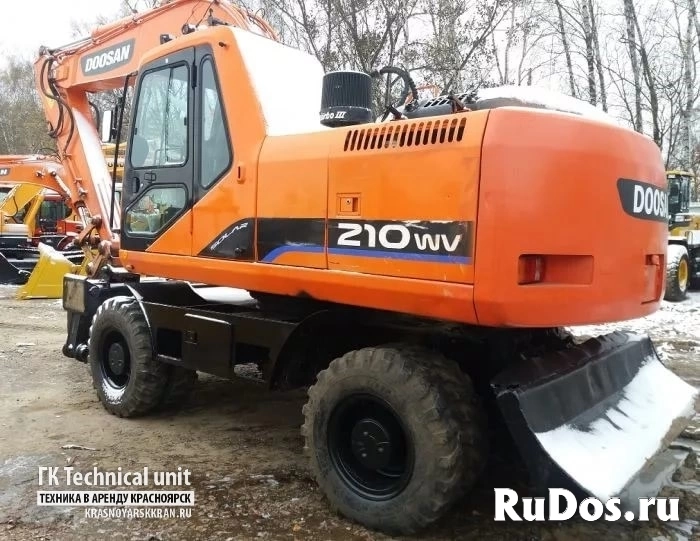 Услуги (аренда экскаватора) фото