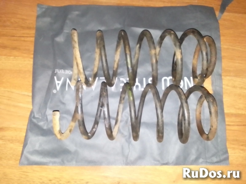 Пружины для передней подвески Пассат фото