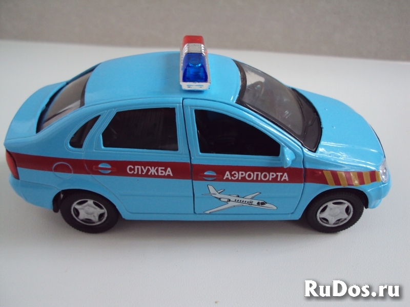 Автомобиль Лада Калина (Аэропорт)   фотка