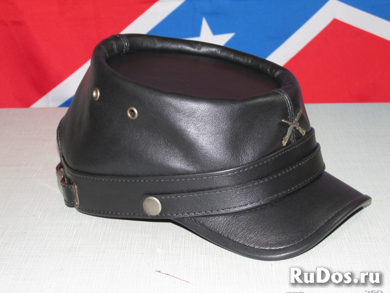 Головные уборы из кожи изображение 6