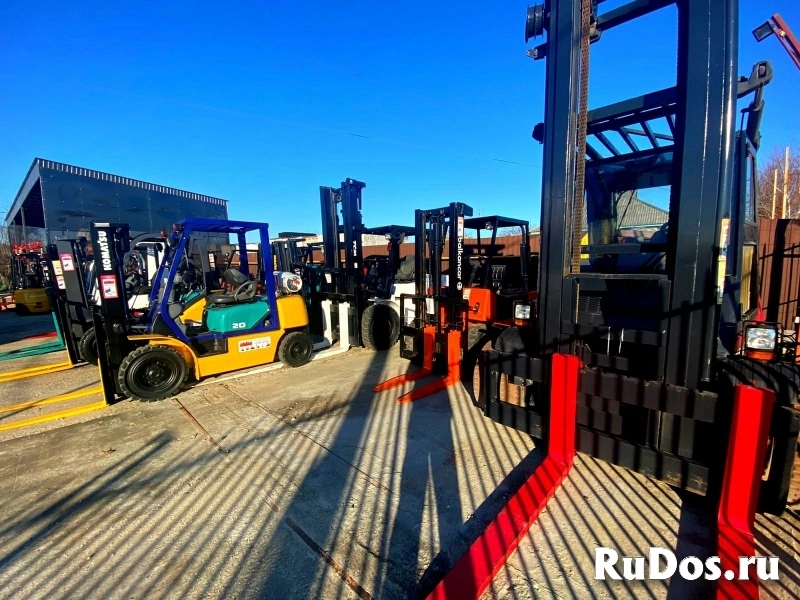 Вилочные погрузчики б/у из Японии изображение 6