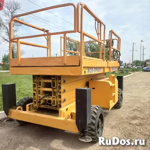 Продажа ножничных подъемников - Самоходный подъёмник купить с НДС изображение 3