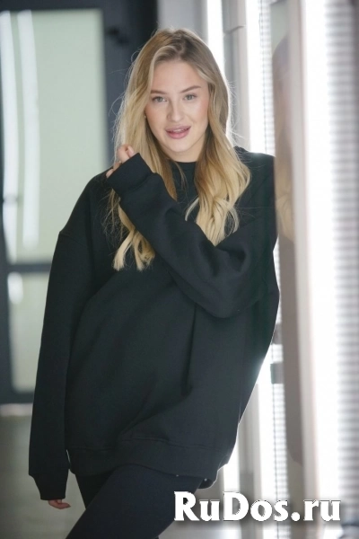 Удлиненный свитшот оверсайз изображение 3