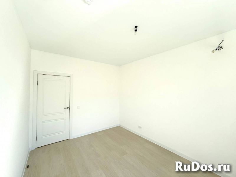Продам 2 комнатную квартиру 55.5 м2 фотка