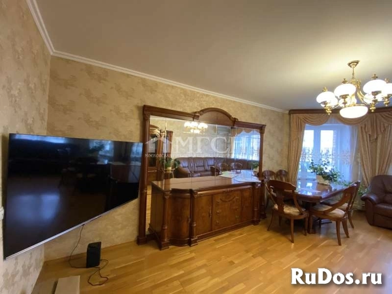 Продам 4 комнатную квартиру 113.3 м2 изображение 3