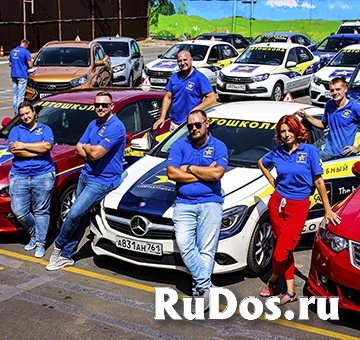 Инструктор по обучению вождению категории В фото