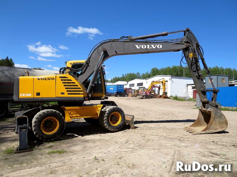 Колесный экскаватор Volvo 160, макс. опции, 7000 м/ч фотка