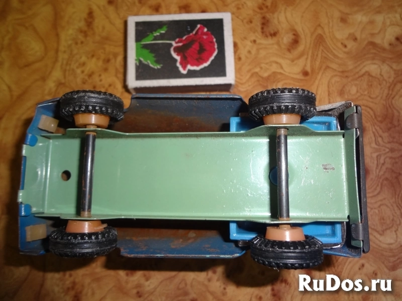 Машинка-такси жестяная советская изображение 6