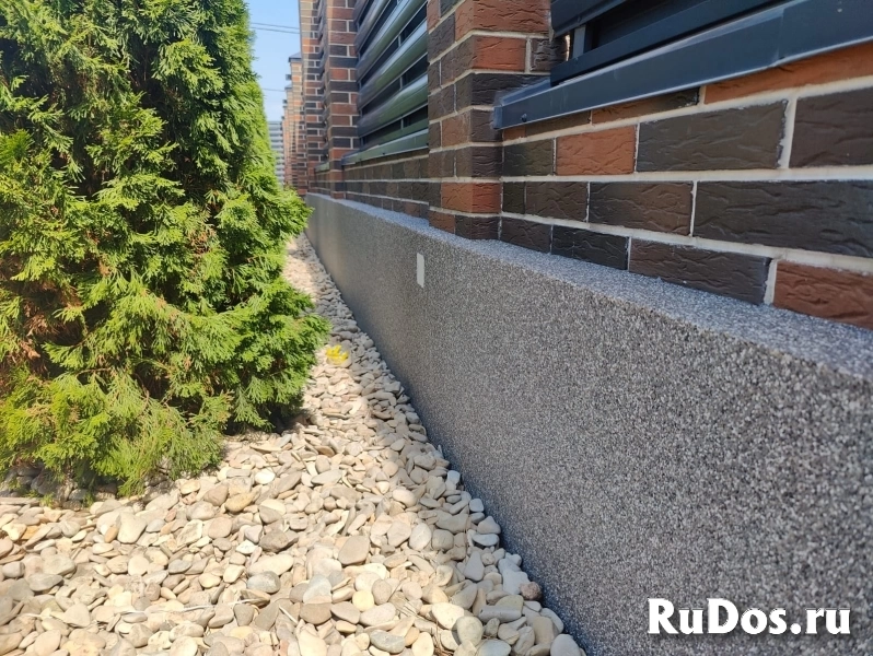 Ремонт и отделка цоколя забора декоративной штукатуркой – Ростов-на-Дону фото