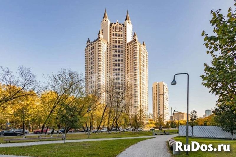 Продам 4 комнатную квартиру 194.4 м2 изображение 9