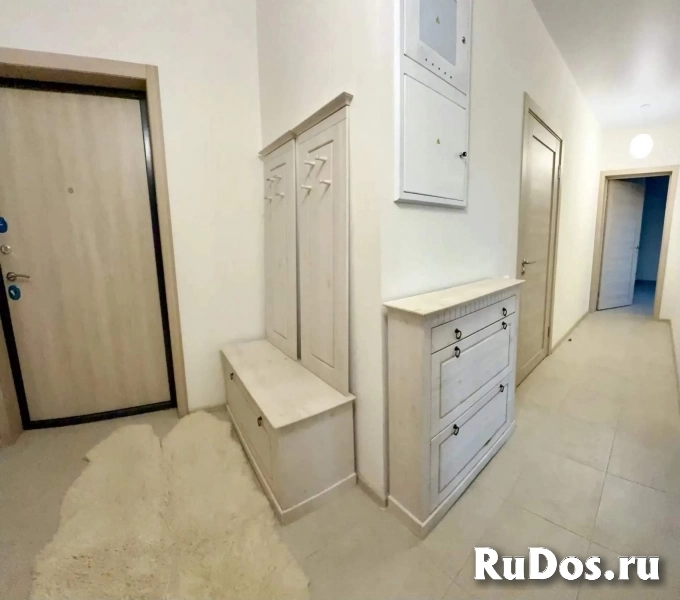 Продам 2 комнатную квартиру 58.2 м2 изображение 4