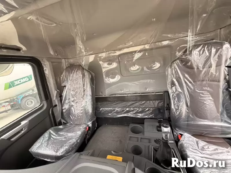 автобетоносмеситель XCMG 8x4 XGA5311GJBD5WES изображение 8
