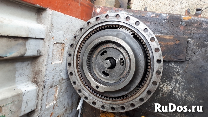 Редуктор хода без гидроматора hitachi zx 240-3 фото