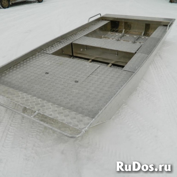 Купить лодку (катер) Wyatboat-Джонбот фотка