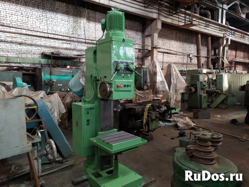 Вертикально-сверлильный станок модели 2Н135 изображение 3