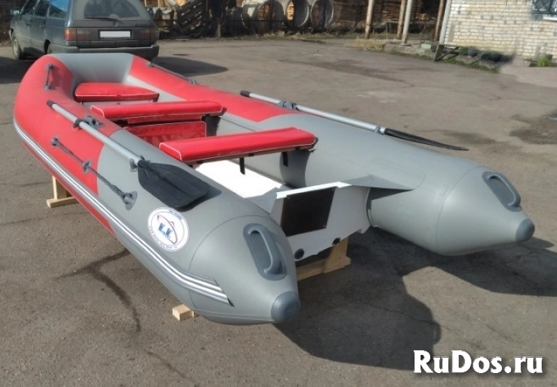 Надувная лодка РИБ Water Way 370R с рундуком изображение 3