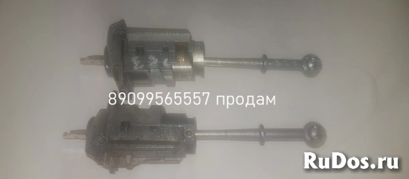 Личинка замка двери Пежо Партнер Peugeot Partner фотка