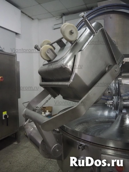 Вакуумный куттер Seydelmann K 754 AC8 VAK с подъемником фотка