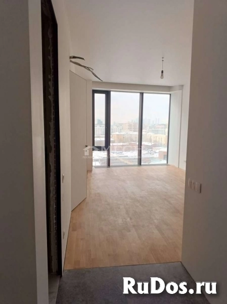 Продам 2 комнатную квартиру 56 м2 изображение 9