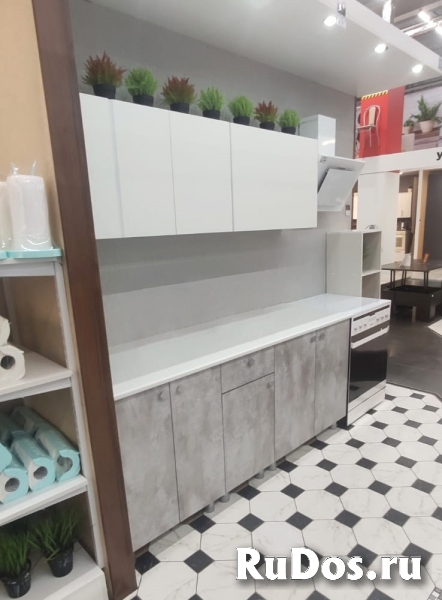 Кухня Цемент светлый/Белый 1800 фотка